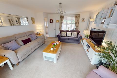 30 Tollgate Close, Northampton, NN2 6RP