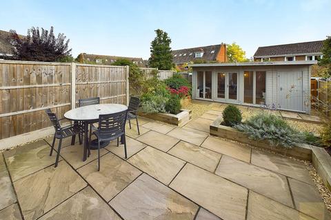 3 bedroom end of terrace house for sale, The Courtyard, Stamford PE9