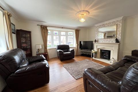 11 Derwent Drive, Aberdare, CF44 0LN