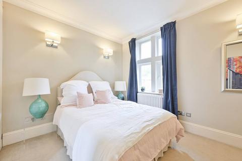 3 bedroom flat for sale, Hazelbourne Road,, Clapham South, London, SW12