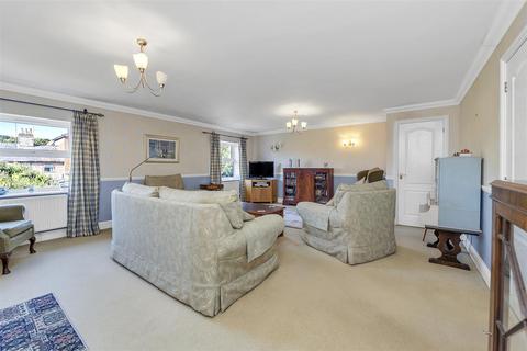 4 bedroom townhouse for sale, Corsbie Close, Bury St. Edmunds