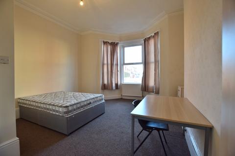 2 bedroom flat to rent, Cartington Terrace, Newcastle upon tyne NE6