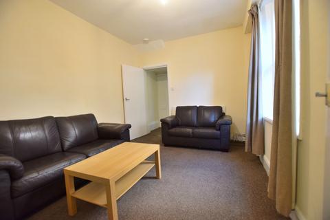 2 bedroom flat to rent, Cartington Terrace, Newcastle upon tyne NE6