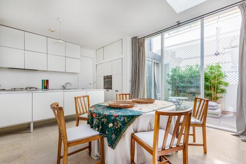 3 bedroom mews for sale, Eccleston Mews, Belgravia, SW1X