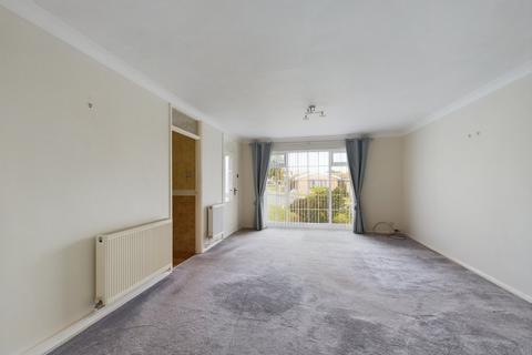 2 Boughton Avenue, Broadstairs, CT10 1SN