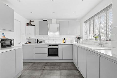 38 Batsford Road, Worcester, WR5 3RW