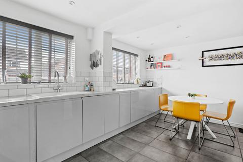 38 Batsford Road, Worcester, WR5 3RW