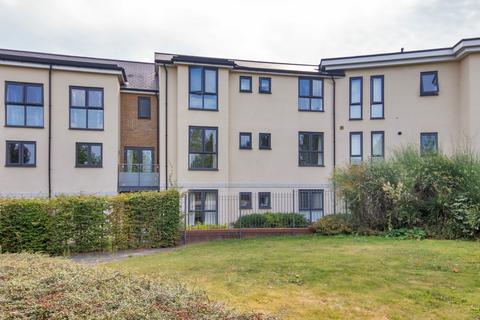 2 bedroom apartment for sale, Hindmarsh Crescent, Northfleet, Gravesend, Kent, DA11