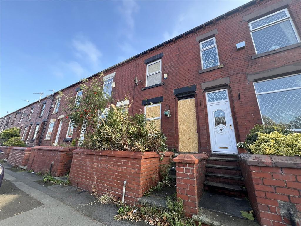 Alva Road, Oldham, OL4 2 bed terraced house for sale £60,000