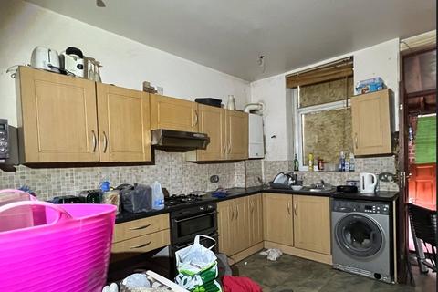 57 Alva Road, Oldham, OL4 2NS