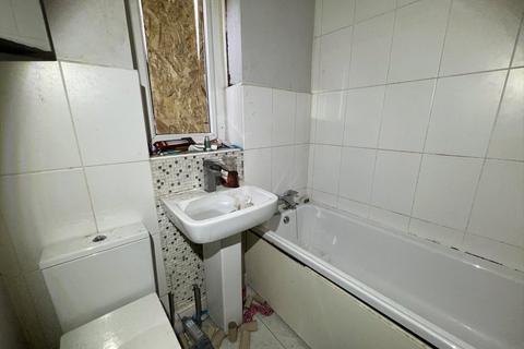57 Alva Road, Oldham, OL4 2NS