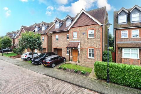 5 bedroom detached house for sale, Hilltop Walk, Harpenden, Hertfordshire, AL5