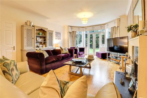 5 bedroom detached house for sale, Hilltop Walk, Harpenden, Hertfordshire, AL5