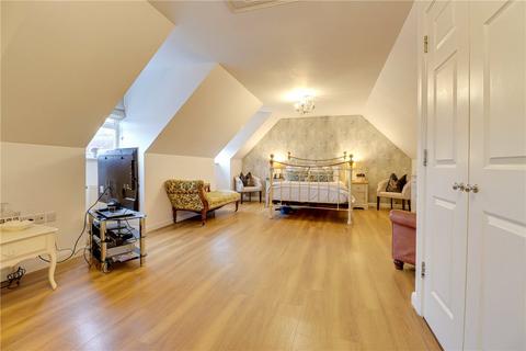 5 bedroom detached house for sale, Hilltop Walk, Harpenden, AL5