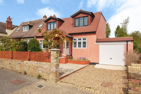 5 bedroom semi-detached house for sale, Craven Road, Orpington