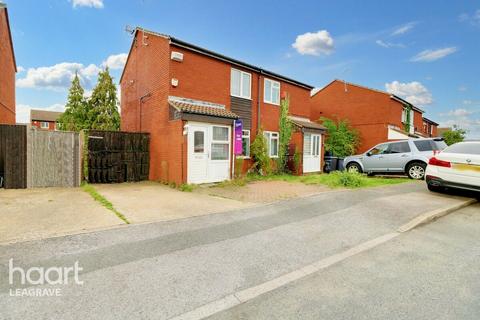 2 bedroom semi-detached house for sale, Finch Close, Luton