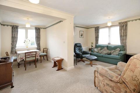 2 bedroom flat for sale, Den Crescent, Royal Court Den Crescent, TQ14