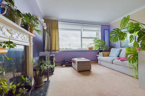 2 bedroom ground floor flat for sale, Francome House, Brighton Road, Lancing, BN15 8RP