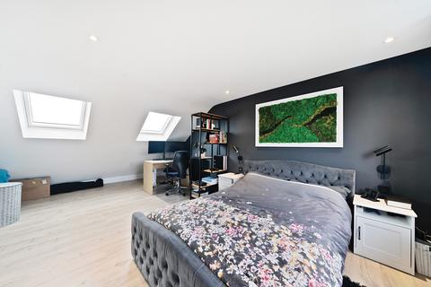 41 Wrythe Lane, Carshalton, SM5 2RL