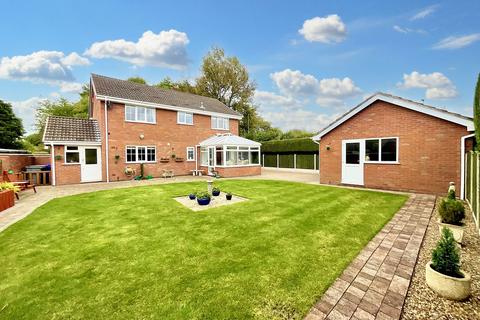 2 Camelot Close, Stoke-on-trent, ST4 8LN