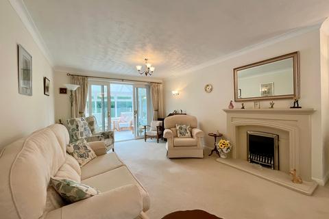 2 Camelot Close, Stoke-on-trent, ST4 8LN
