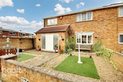 25 Angle Ways, Stevenage, SG2 9AP