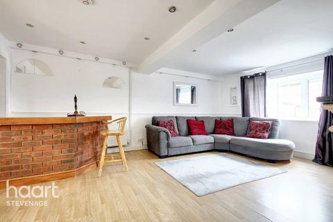 25 Angle Ways, Stevenage, SG2 9AP