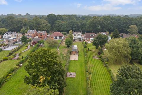 47 Earlswood Common, Earlswood, Solihull, B94 5SJ