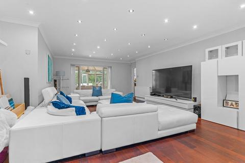 47 Earlswood Common, Earlswood, Solihull, B94 5SJ