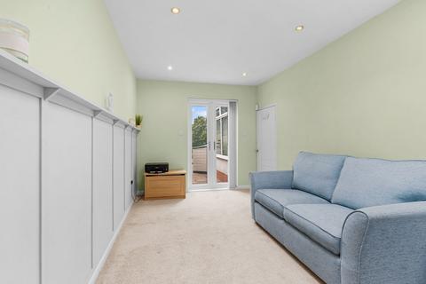 47 Earlswood Common, Earlswood, Solihull, B94 5SJ
