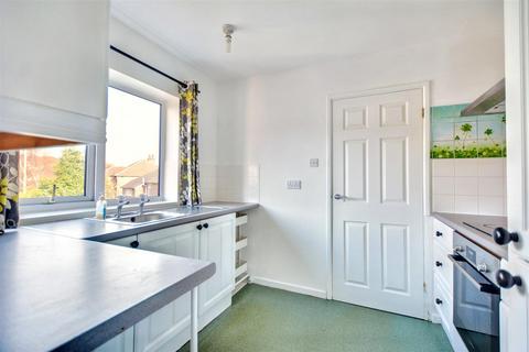 1 bedroom flat for sale, Oldham Court, School Lane