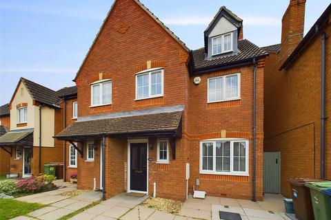 4 bedroom semi-detached house for sale, Tudor Close, Churchdown, Gloucester, GL3