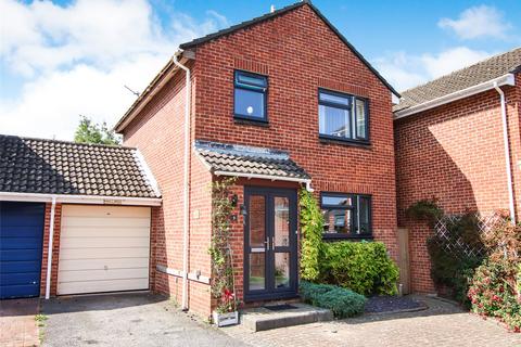 3 bedroom link detached house for sale, Harvester Way, Lymington, Hampshire, SO41