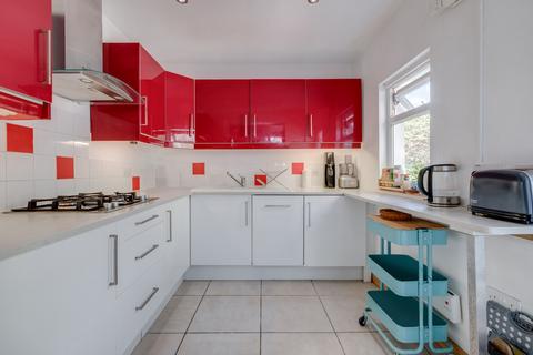 3 bedroom terraced house for sale, Brookbank Road, SE13