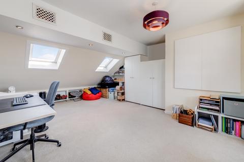 3 bedroom terraced house for sale, Brookbank Road, SE13