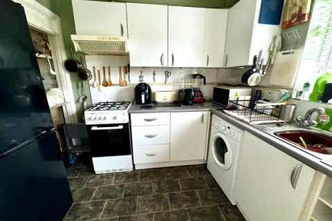 2 bedroom terraced house for sale, Chesford Road, Luton