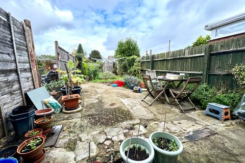 65 Chesford Road, Luton, LU2 8BE