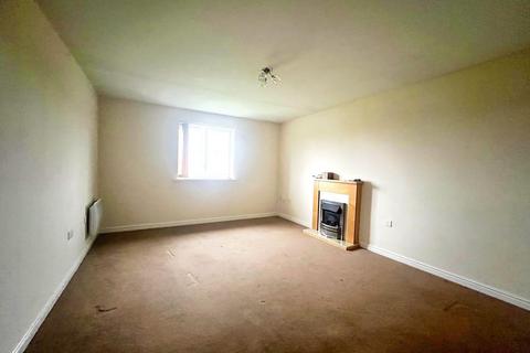 2 bedroom flat for sale, Robin Road, Oakley Vale, Corby, NN18