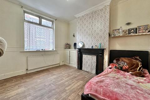 3 bedroom terraced house for sale, Moores Road, Leicester LE4