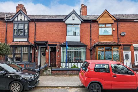 3 bedroom terraced house for sale, The Avenue, Leigh