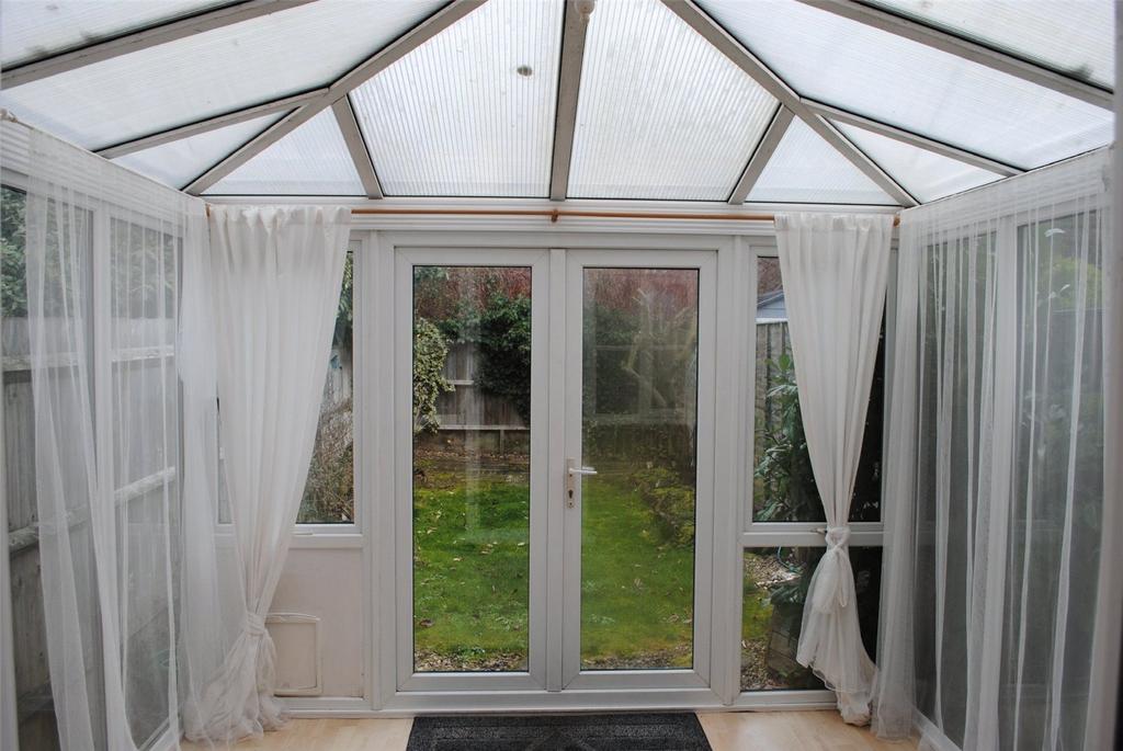 Nether VellMead, Fleet GU52 2 bed terraced house for sale £330,000