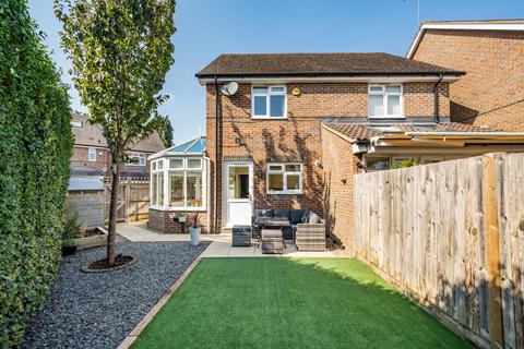 2 bedroom end of terrace house for sale, Devonshire Gardens, Taplow, Maidenhead