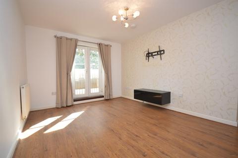 2 bedroom flat to rent, Chadwick Drive, Braintree, CM7