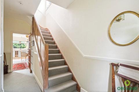 28 The Grove, Ickenham, Uxbridge, UB10 8QJ