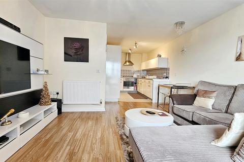 2 bedroom flat for sale, Fosse Close, Braunstone Town