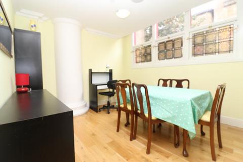 2 bedroom flat to rent, Derby Street, Glasgow, City Of Glasgow, G3