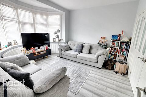3 bedroom terraced house for sale, Applegarth Drive, Newbury Park