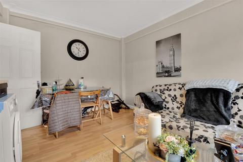 1 bedroom flat for sale, Ashford Road, London NW2