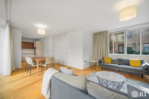 4 bedroom mews to rent, Botanical Mews, London E15