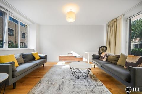 4 bedroom mews to rent, Botanical Mews, London E15